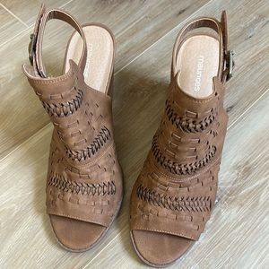 NWOT Maurices Mila Woven block heels